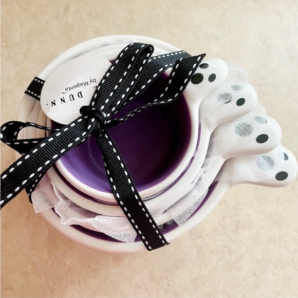 Rae Dunn Ghost face shaped handle Measuring Cups 4pc set ALL MATTE NWT RARE